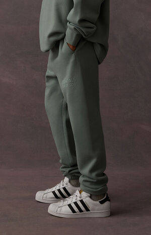 Sycamore Sweatpants image number 4