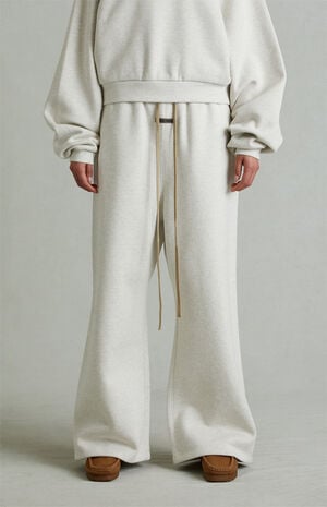 Women's Heather Oatmeal Lounge Fleece Baggy Sweatpants image number 3