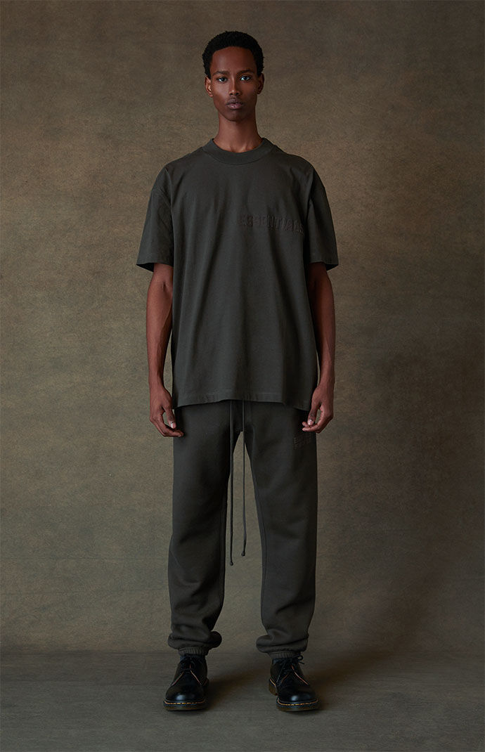 essentials fear of god black t shirt