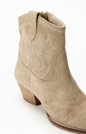 Women's Suede Eagle Rock Boots image number 6