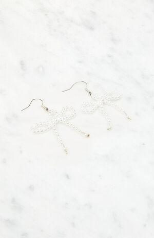Pearl Bow Earrings image number 4