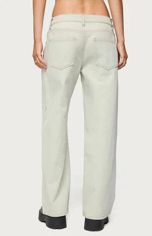 Petite Raelynn Washed Low Rise Jeans image number 3