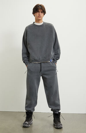 Black Vintage Wash Heavyweight Fleece Crew Neck Sweatshirt image number 5