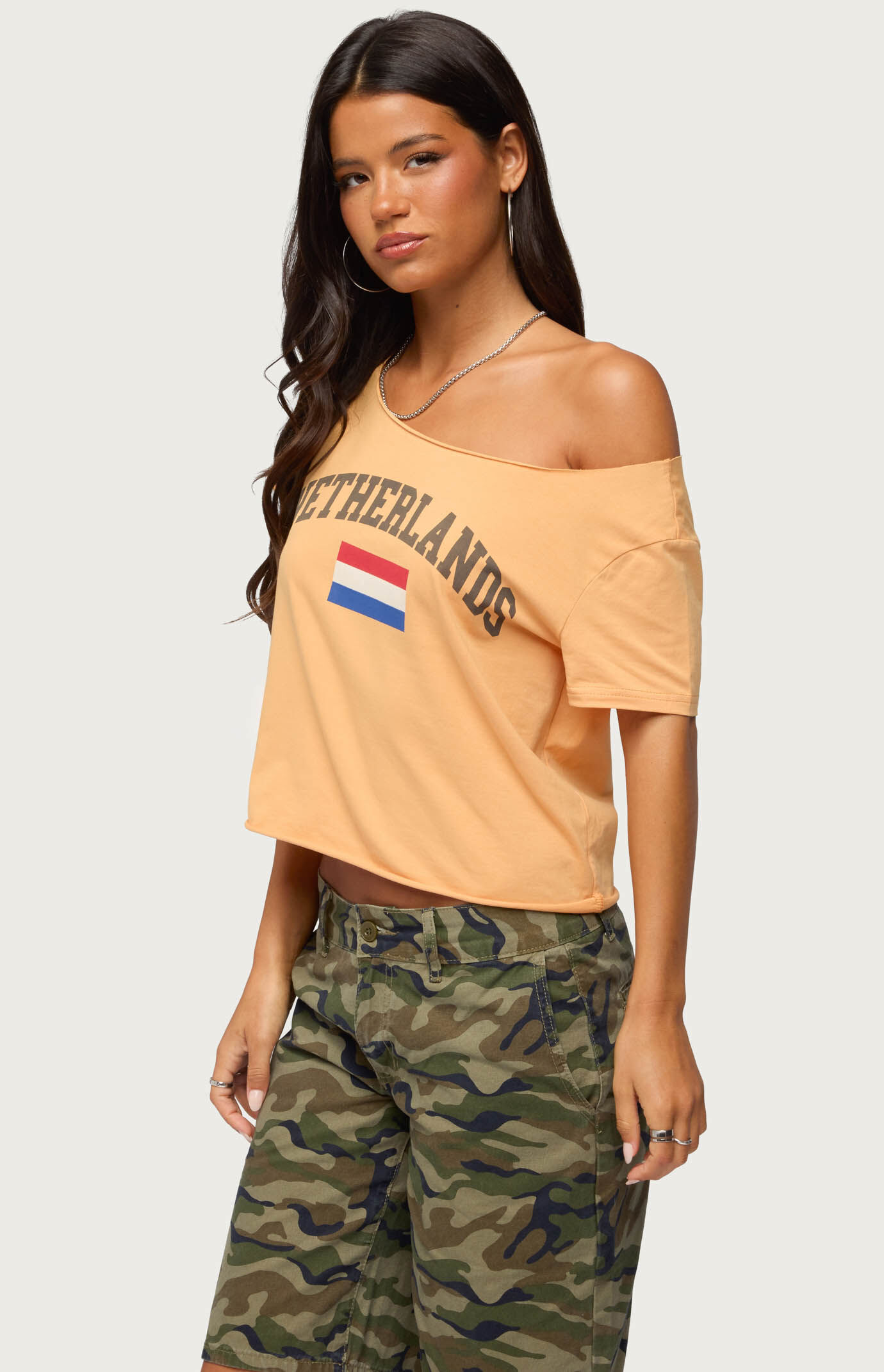 Edikted Netherlands Off-The-Shoulder T-Shirt