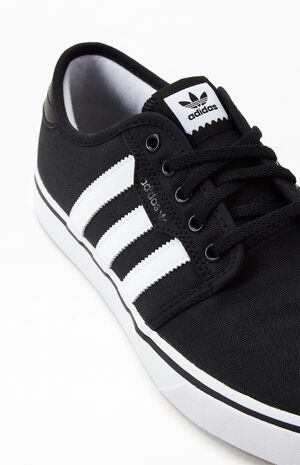 Black & White Seeley Shoes image number 6