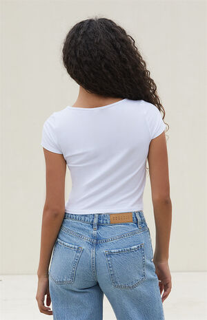 Sculpting Notched T-Shirt image number 4