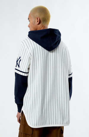 New York Yankees '47 White Pinstripe Double Header Pullover Hoodie image number 3