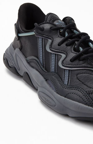 Black & Gray Ozweego Shoes image number 6