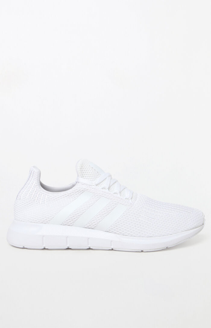 adidas swift run mens white