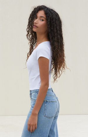 Sculpting Notched T-Shirt image number 3