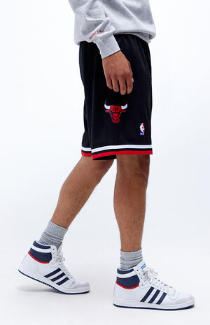 Mitchell & Ness Chicago Bulls Authentic Basketball Short in Black for Men