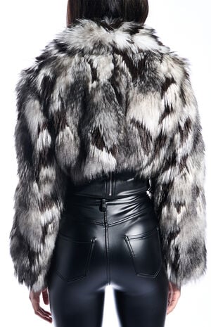 Arias Grey Cropped Faux Fur Jacket image number 3