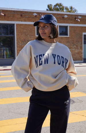 White New York Crew Neck Sweatshirt image number 2