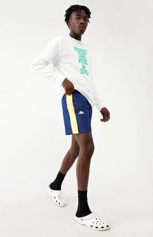 Banda Coney Nylon Active Shorts image number 2