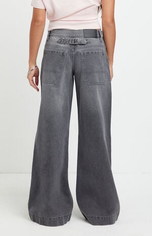 Sloane Low Rise Ultra Baggy Jeans Back Tab Gray image number 4