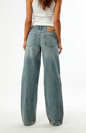 Casey Low Rise Baggy Jeans Light Wash image number 4