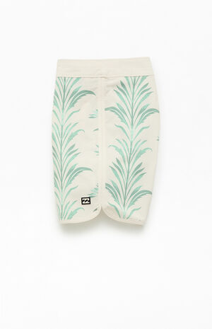 73 Pro 8" Boardshorts image number 3