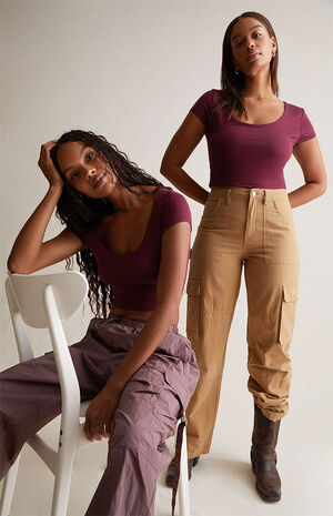 Sculpting Hazel Fitted Scoop Top image number 2