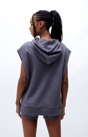 Sporty Sleeveless Hoodie image number 3