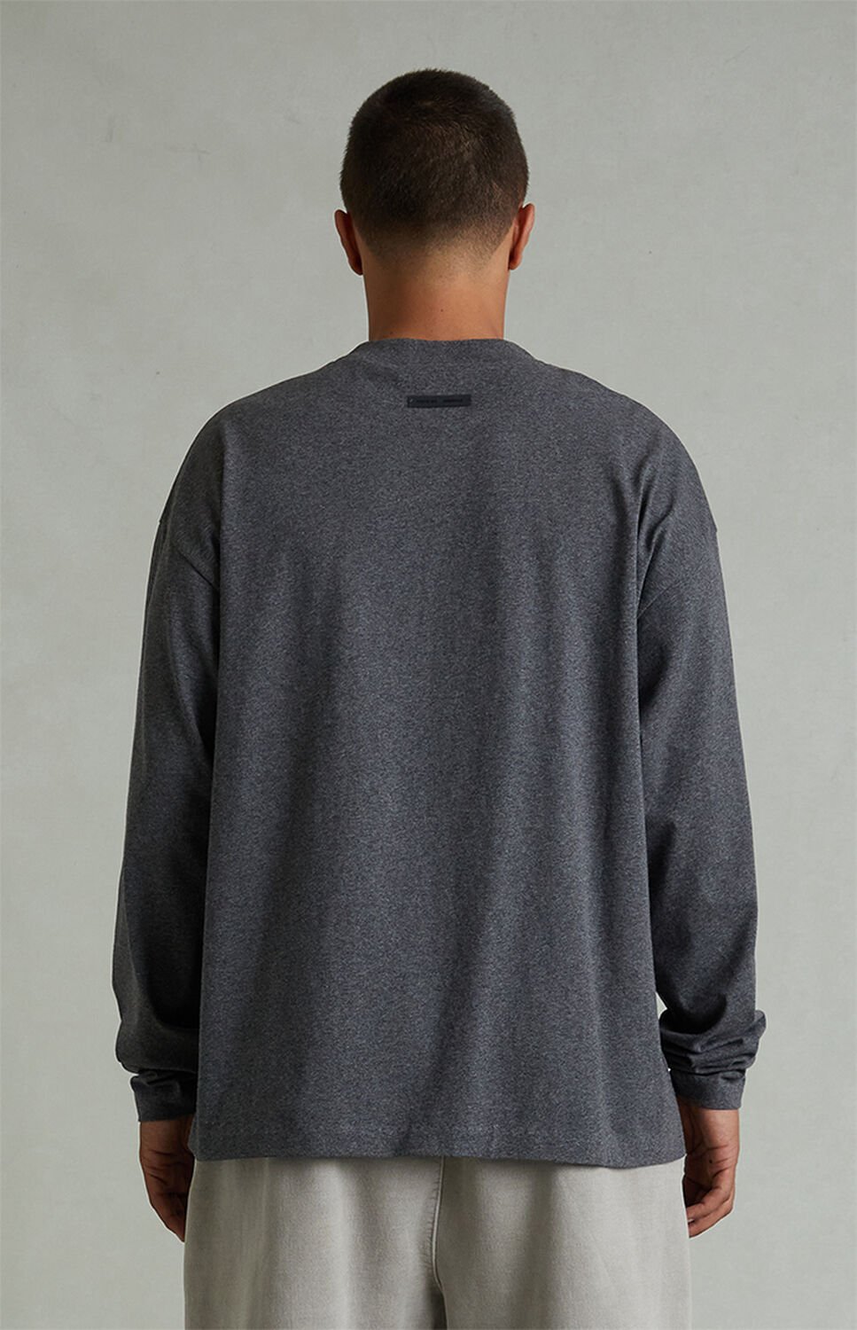 Fear of God ESSENTIALS Charcoal Heather Classic Long Sleeve T-Shirt thumbnail 4