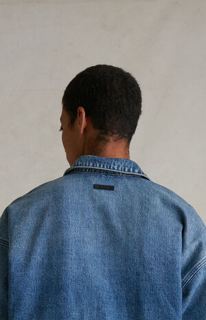 Classic Blue Denim Trucker Jacket image number 5
