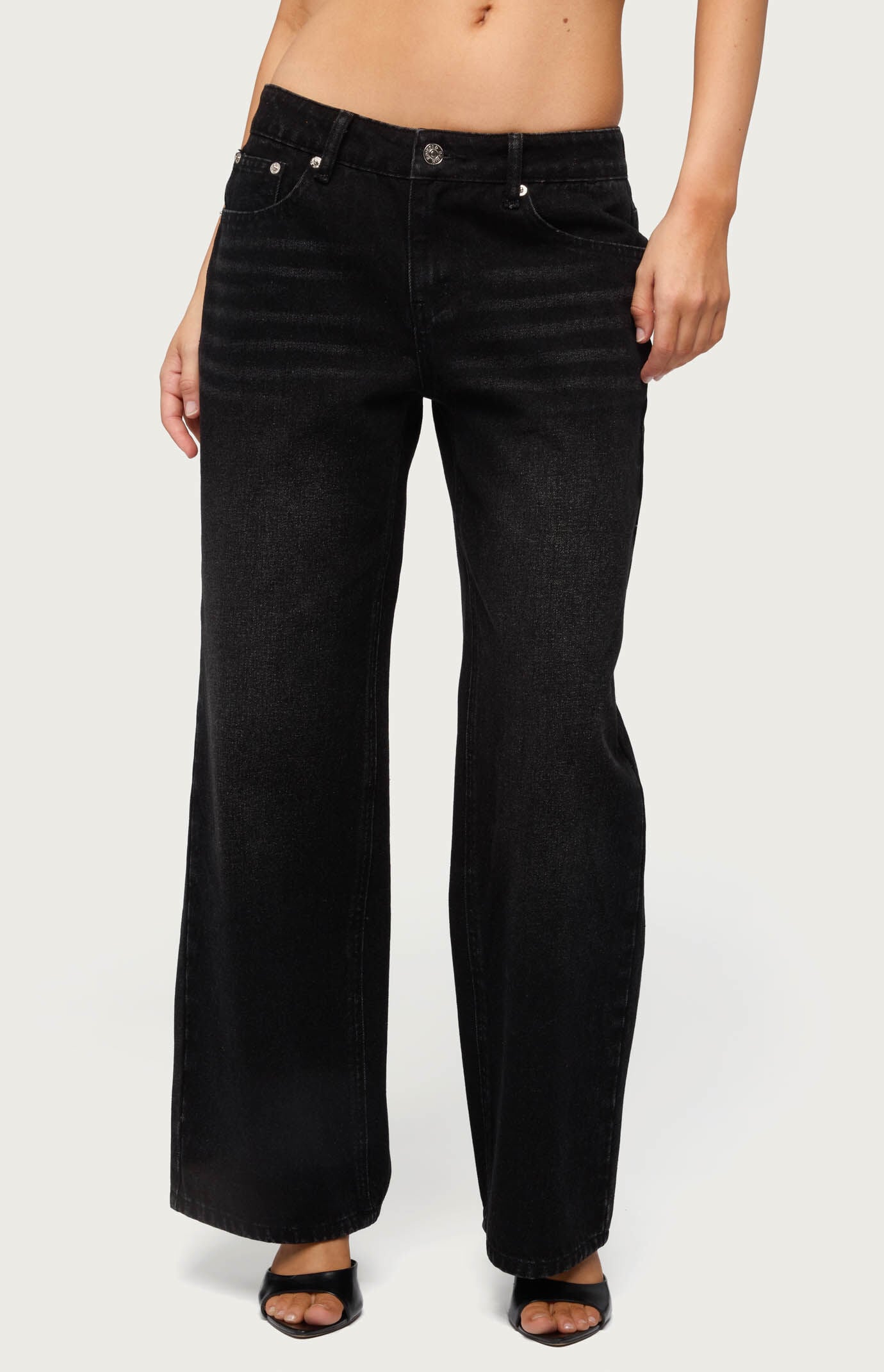Edikted Petite Raelynn Washed Low Rise Baggy Jeans
