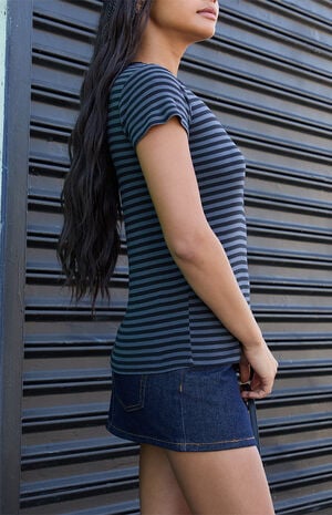 Black & Gray Striped Hailie Short Sleeve Top image number 2