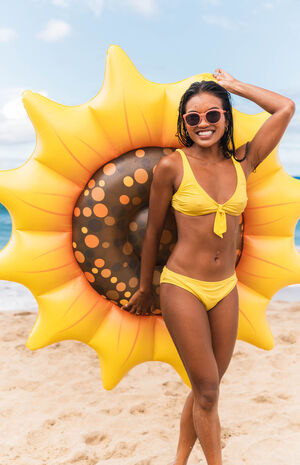 Giant Inflatable Sunflower Island Pool Float image number 2