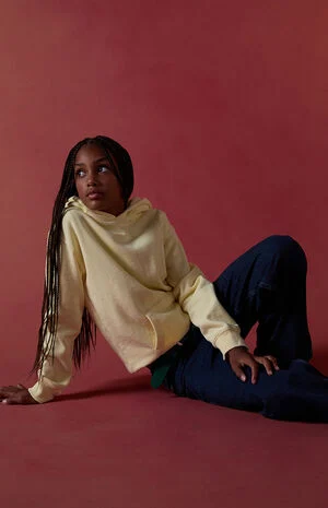 Star Patch Crew Neck Sweatshirt image number 1