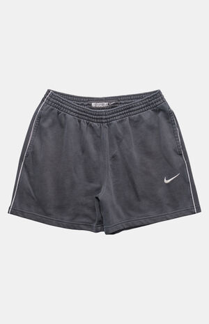 2000s Nike Sweat Shorts image number 1