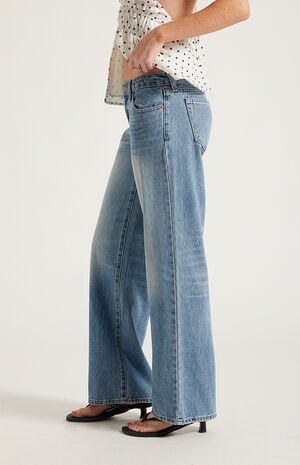 Zoe Low Rise Girlfriend Jeans Medium Blue Wash image number 3