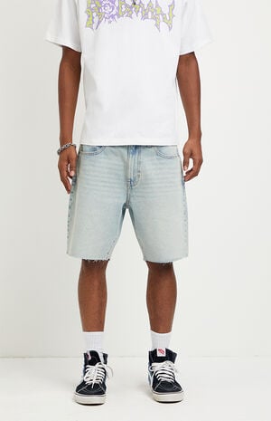 Harrison Cutoff Jean Shorts Light Indigo image number 2