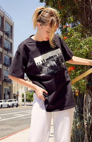 Penelope Love Free T-Shirt image number 1