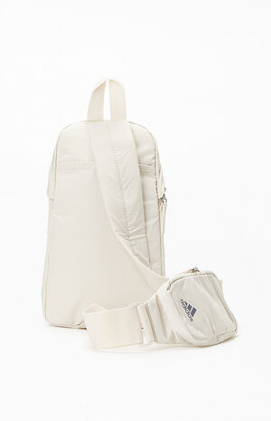 Essentials Sling Crossbody Bag image number 3