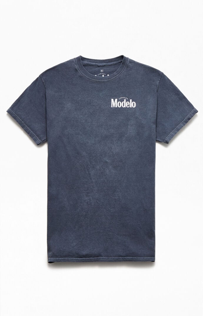Modelo T-Shirt
