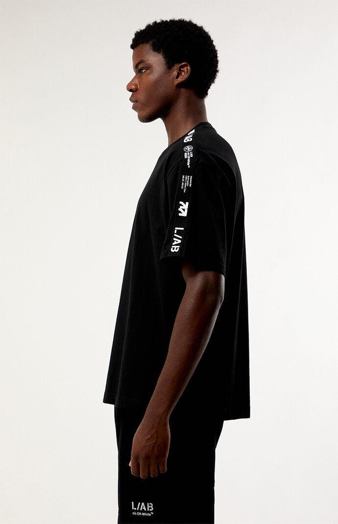 トップス DIANTE LOGO TAPE LOOSE SHIRTS L/AB c/o Off-White Logo Taped T-Shirt | Pacsun