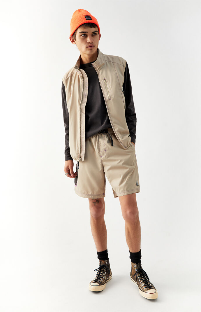 Peak Contrast Vest
