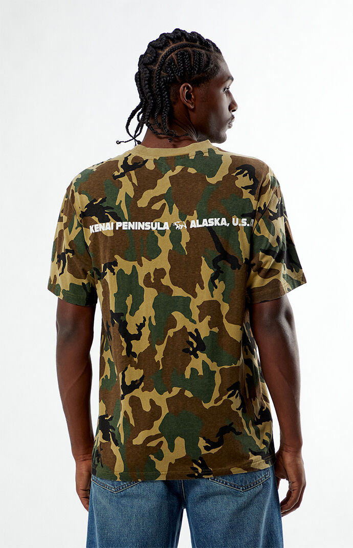 Pacsun Camo Grizzly Bear T-Shirt | Pacsun