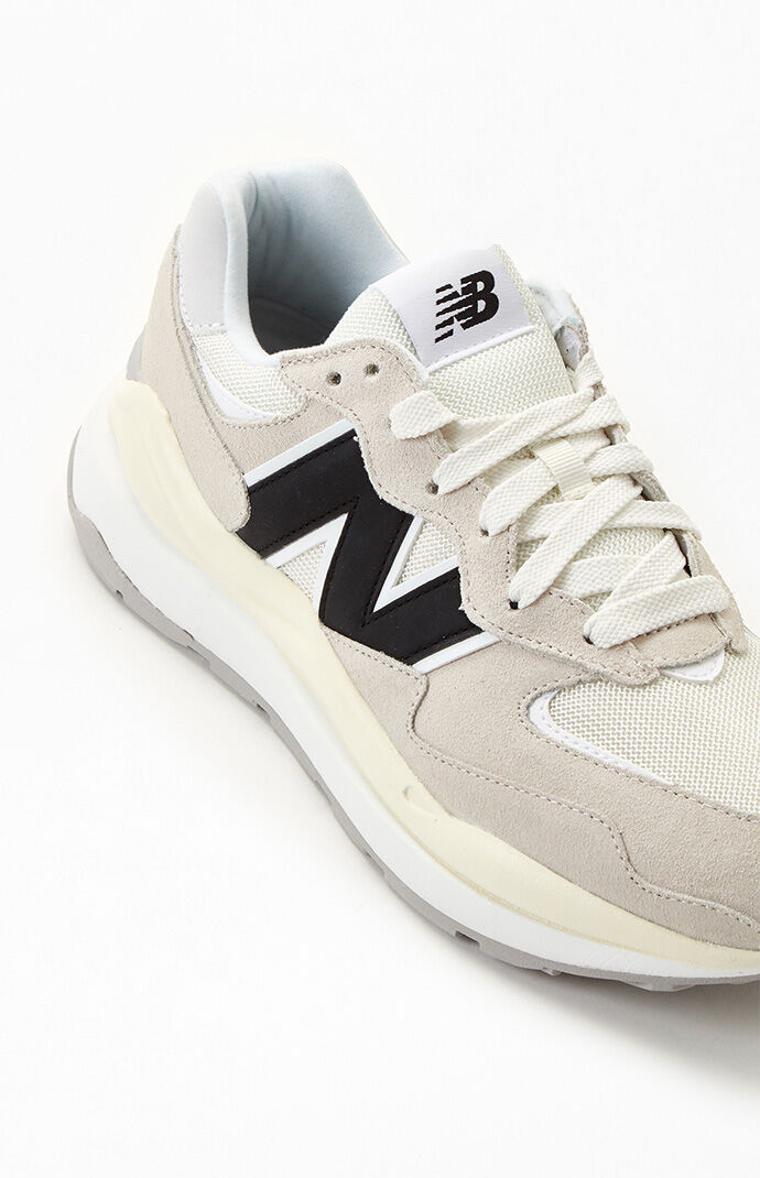 Pacsun new balance 2025