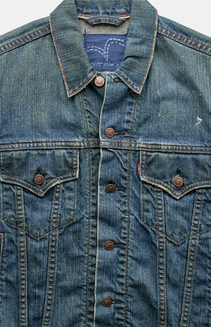 Blue 2000s Levi's Denim Jacket image number 2