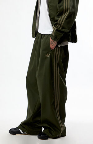 Green Adicolor SST Cotton Twill Baggy Track Pants image number 3