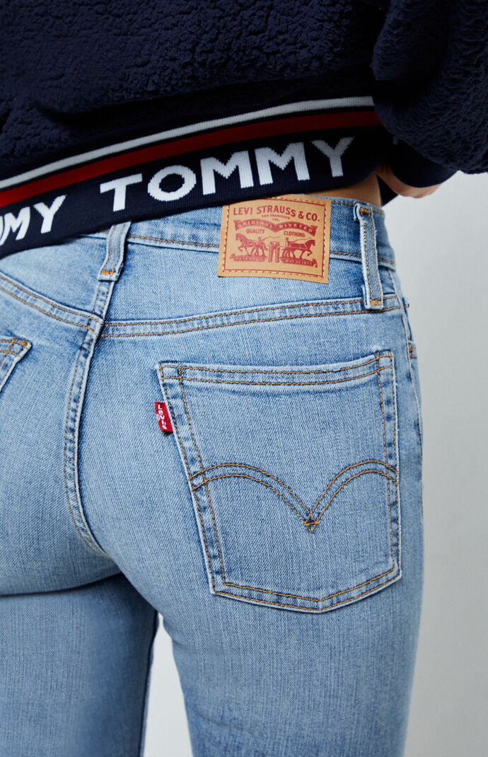 tight levis jeans