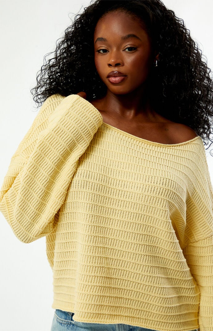 Your Favorite Leni Off-The-Shoulder Sweater