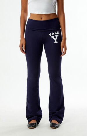Yale Bulldogs Fold-Over Yoga Pants image number 2