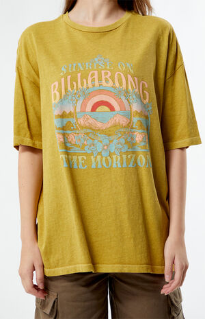 Sunrise On The Beach T-Shirt image number 2