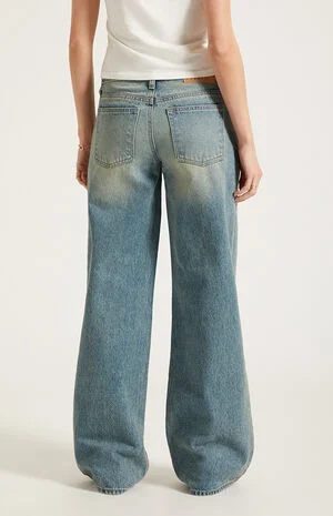 Casey Low Rise Baggy Jeans Medium Blue Tint image number 4