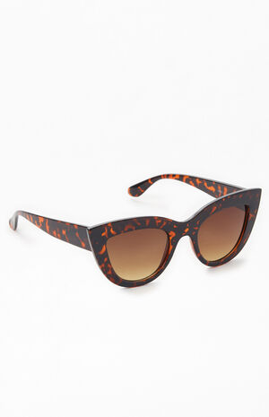 Medium Cat Eye Sunglasses image number 1