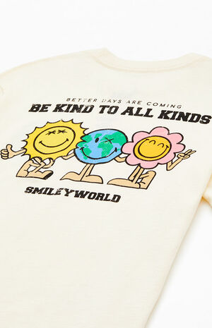 Kids Smiley Be Kind T-Shirt image number 4