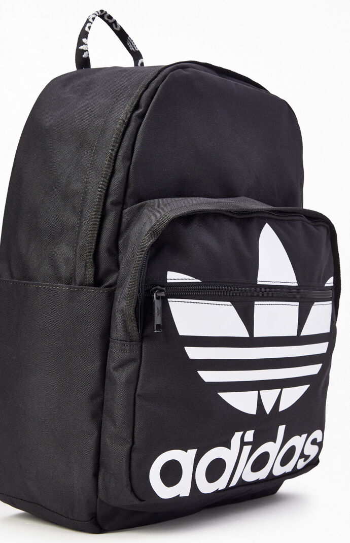 trefoil pocket backpack