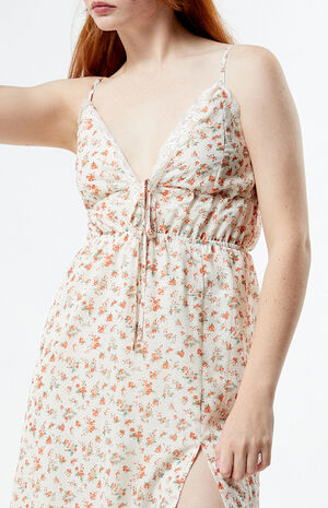 Floral Ruched Midi Dress image number 2